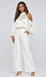 Gebroken Witte Satijnen Cold Shoulder Top met Sjaalkraag