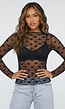 Zwarte Transparante Mesh Top met Hartjes en Lange Mouwen