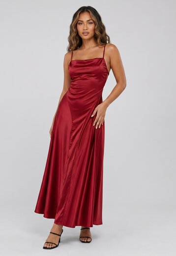 Bordeaux Satijnen Maxi Jurk met Open Rug