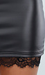 Zwarte Lederlook Mini Rok met Kanten Zoom