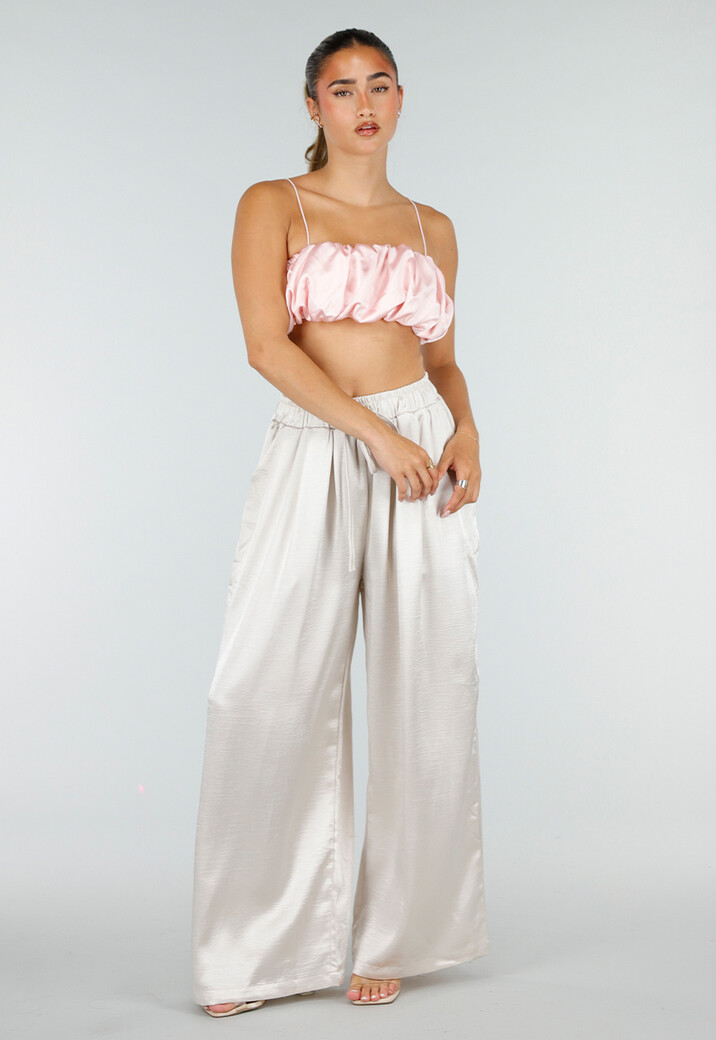 Roze Satijnen Cropped Top met Spaghettibandjes en Geplooid Detail