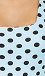 Lichtblauwe Body met Zwarte Polkadots en Vierkante Hals
