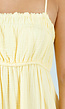 Gele Mousseline Maxi Jurk met Spaghettibandjes en Smokdetail