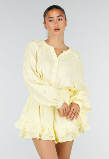 Gele Mousseline Playsuit met Broderie Details