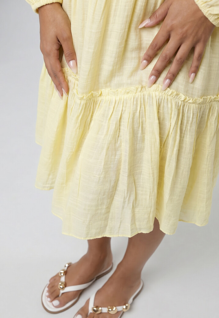 Butter Yellow Mousseline Mini Jurk met V-Hals en Volantzoom