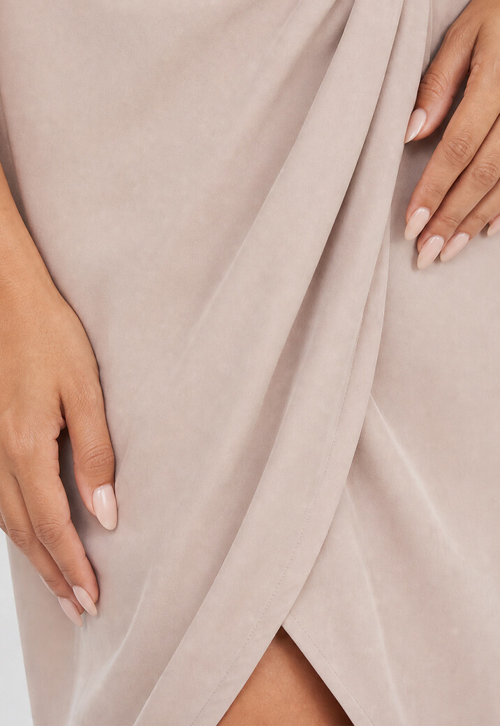 Beige Overslag Midi Jurk met Vlindermouwen en Gedrapeerd Detail