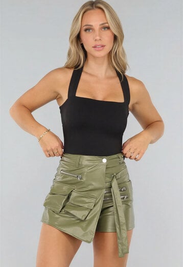 Zwarte Sporttop met Vierkante Hals en Strikdetail