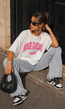 Wit Oversized T-Shirt met Grote Roze Tekstprint