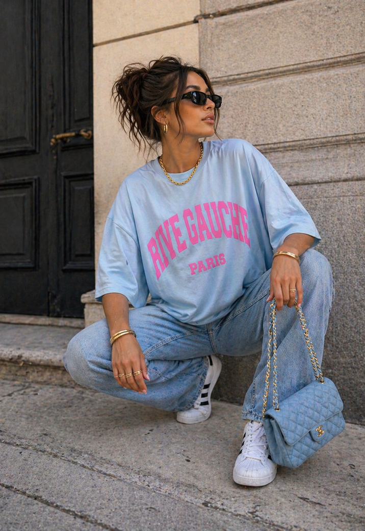 Lichtblauw Oversized T-Shirt met Roze Rive Gauche Tekstprint