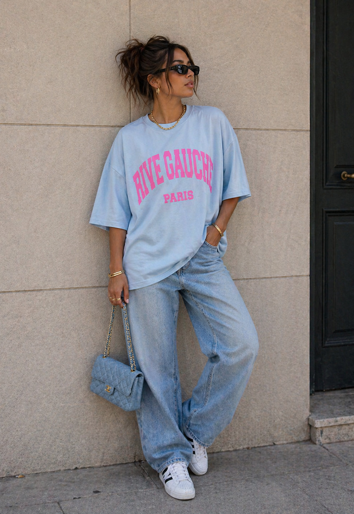 Lichtblauw Oversized T-Shirt met Roze Rive Gauche Tekstprint