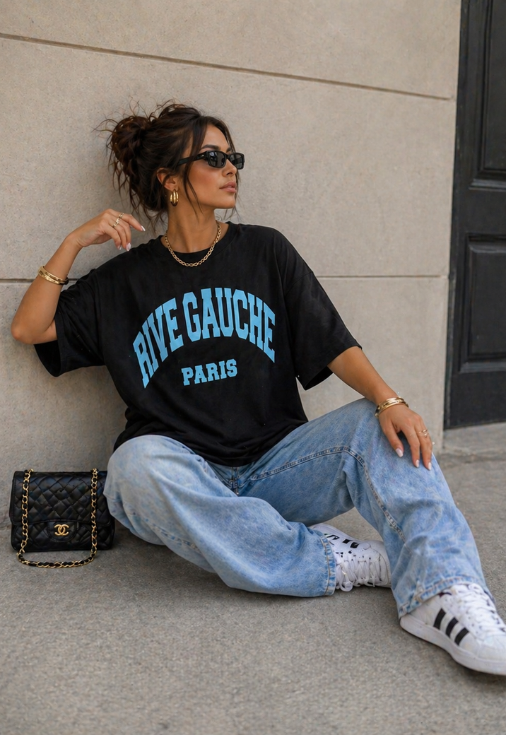 Zwart Oversized T-Shirt met Blauwe Rive Gauche Tekstprint
