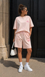 Lichtroze Two Piece Set met T-Shirt en Shorts