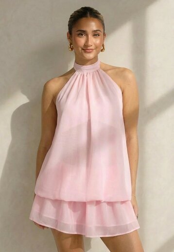 Roze Halter Jurkje met Open Rug