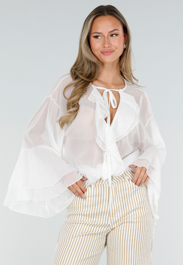 Witte Chiffon Blouse met Ruches en Knoopsluiting