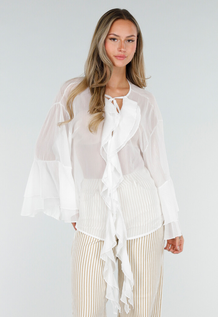 Witte Chiffon Blouse met Ruches en Knoopsluiting