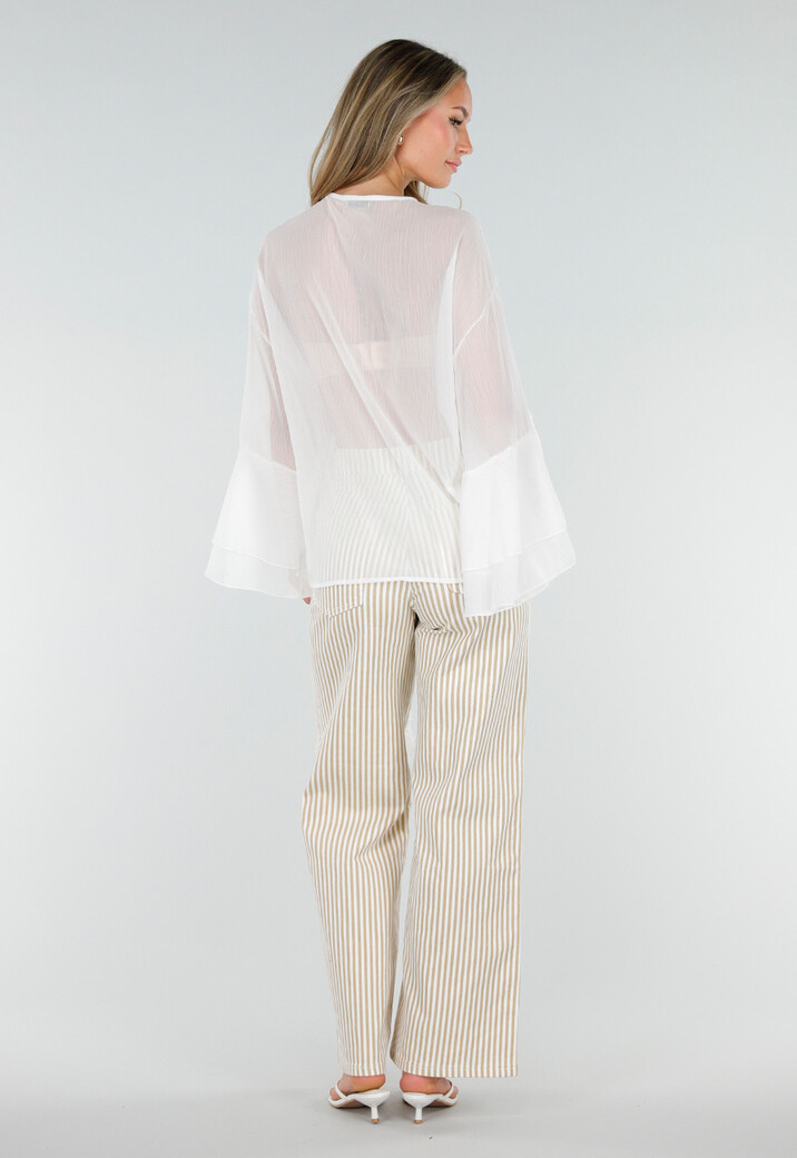 Witte Chiffon Blouse met Ruches en Knoopsluiting