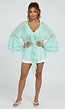 Mintgroene Chiffon Blouse met Ruches en Knoopsluiting