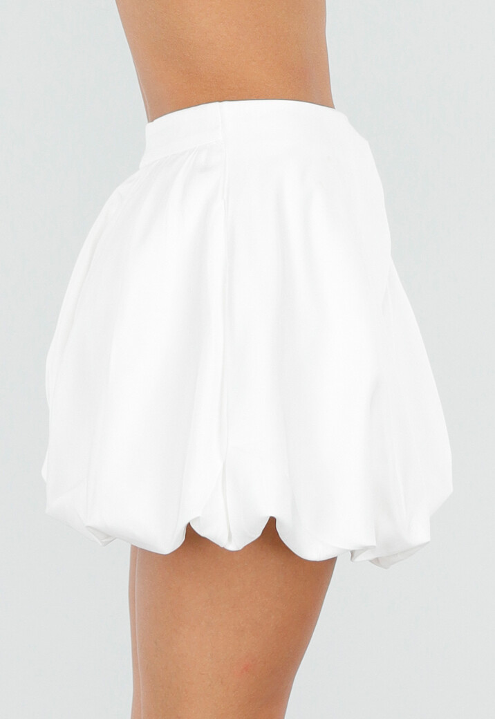 Witte Ballon Skort met Geplooid Overslag Detail