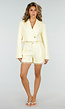 Gele Cropped Blazer met Kant en Lange Mouwen