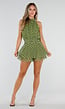 Groene Polkadot Playsuit met Halterhals en Volant