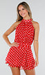 Rode Polkadot Playsuit met Halterhals en Volant