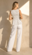 Witte Peplum Top met Zwarte Stippen en Ronde Hals