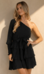 Zwarte One Shoulder Plissé Jurk met Tailleband