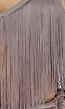 Taupe Fringe Halter Top met Lange Franjes en Open Rug