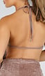 Taupe Fringe Halter Top met Lange Franjes en Open Rug