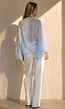 Lichtblauwe Chiffon Blouse met Ruches en Knoopsluiting