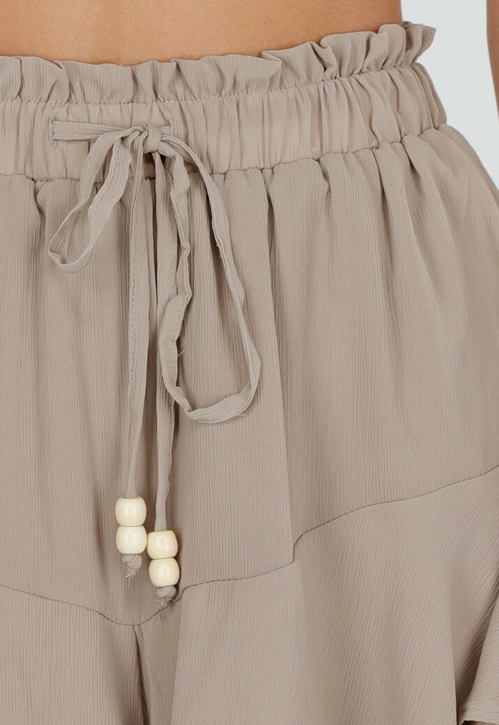 Beige Ruffle Skort met Elastische Taille en Strikkoord
