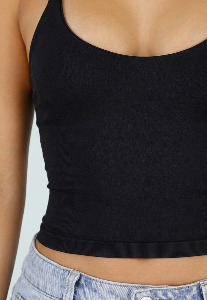 Zwarte Halter Sport Top met Verstelbaar Halterbandje, Uitneembare Pads en Stretch