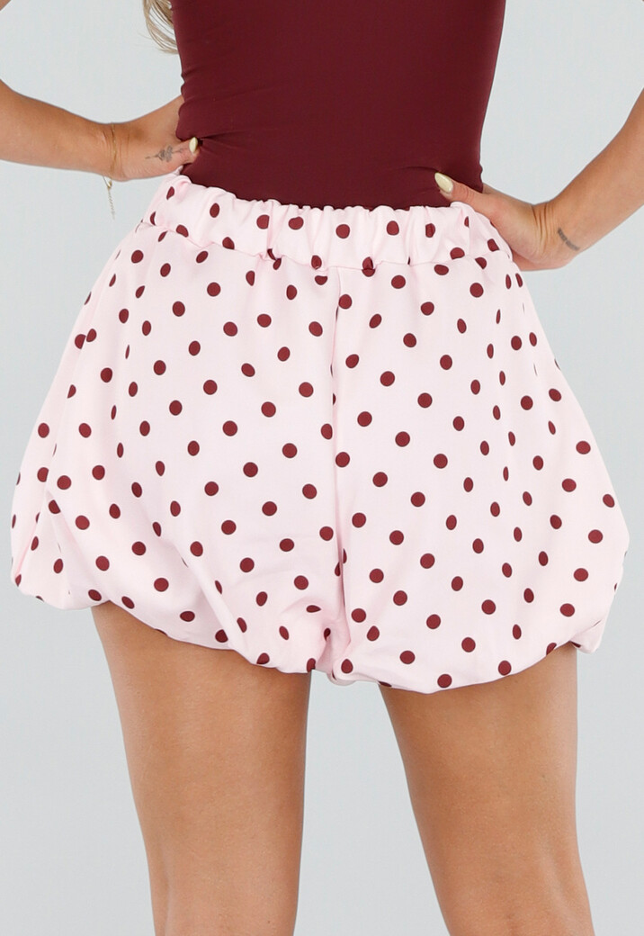 Roze Ballon Short met Bordeaux Stippen en Bubble Hem