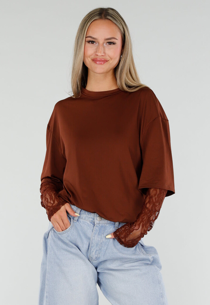 Bruine Top met Kanten Lange Mouwen en Ronde Hals