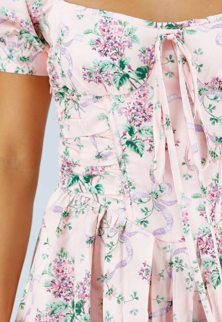 Roze Midi Jurk met Bloemenprint, Pofmouwen en Veterdetail