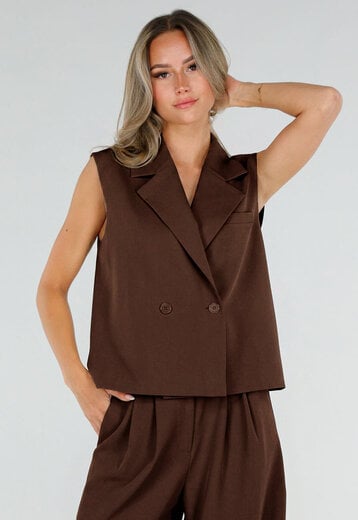 NEW190826 Bruin Mouwloos Gilet