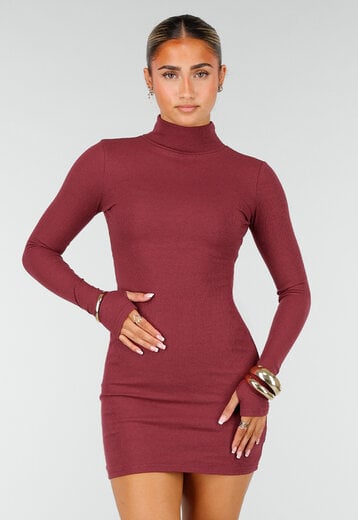 NEW260826 Bordeaux Rib Midi Jurk met Col