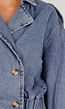 Blauw Kort Denim Jasje met Revers en Dubbele Knoopsluiting
