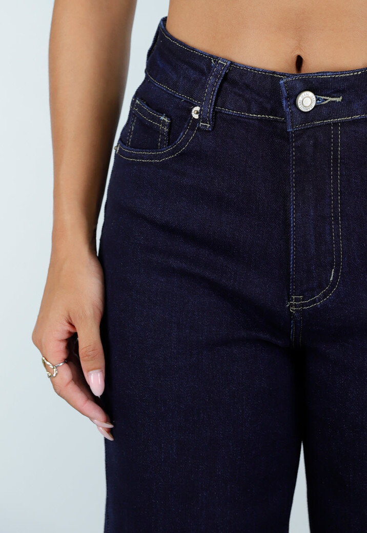 Donkerblauwe Wide Leg Jeans met Contrasterende Stiksels en Zakken