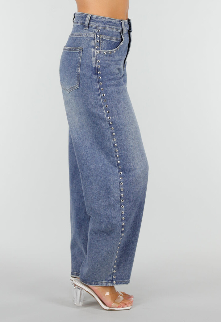 Blauwe Barrel Jeans met Stud Details Langs de Broekspijpen