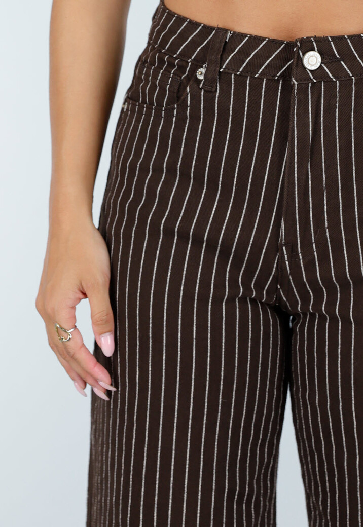 Bruine Wide Leg Jeans met Krijtstreep en Steekzakken