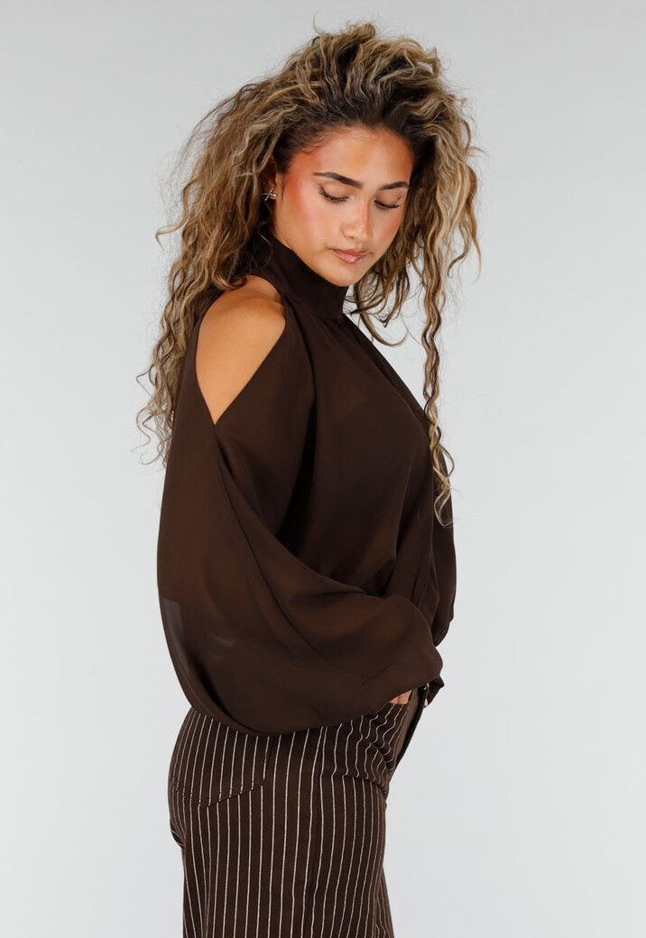 Bruine Cold Shoulder Crop Top met Col en Lange Ballonmouwen