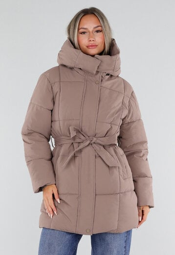 NEW230926 Taupe Gewatteerde Winterjas met Ceintuur