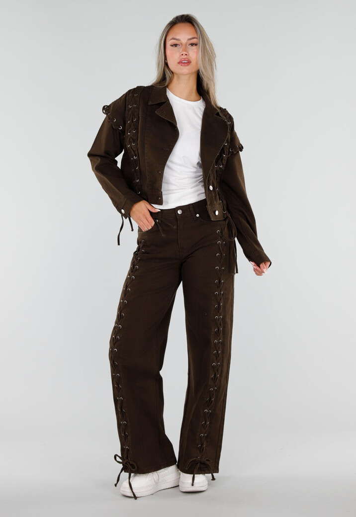 Bruine Wide Leg Denim Jeans met Veterdetails Langs de Pijpen