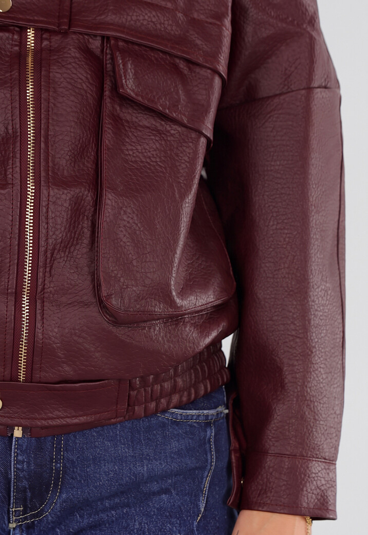Bordeaux Lederlook Bomberjack met Rits, Gouden Knopen en Kraag