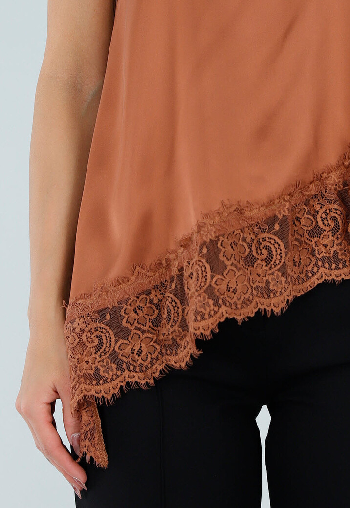Bruine Satijnen Halter Top met Asymmetrische Kanten Onderkant