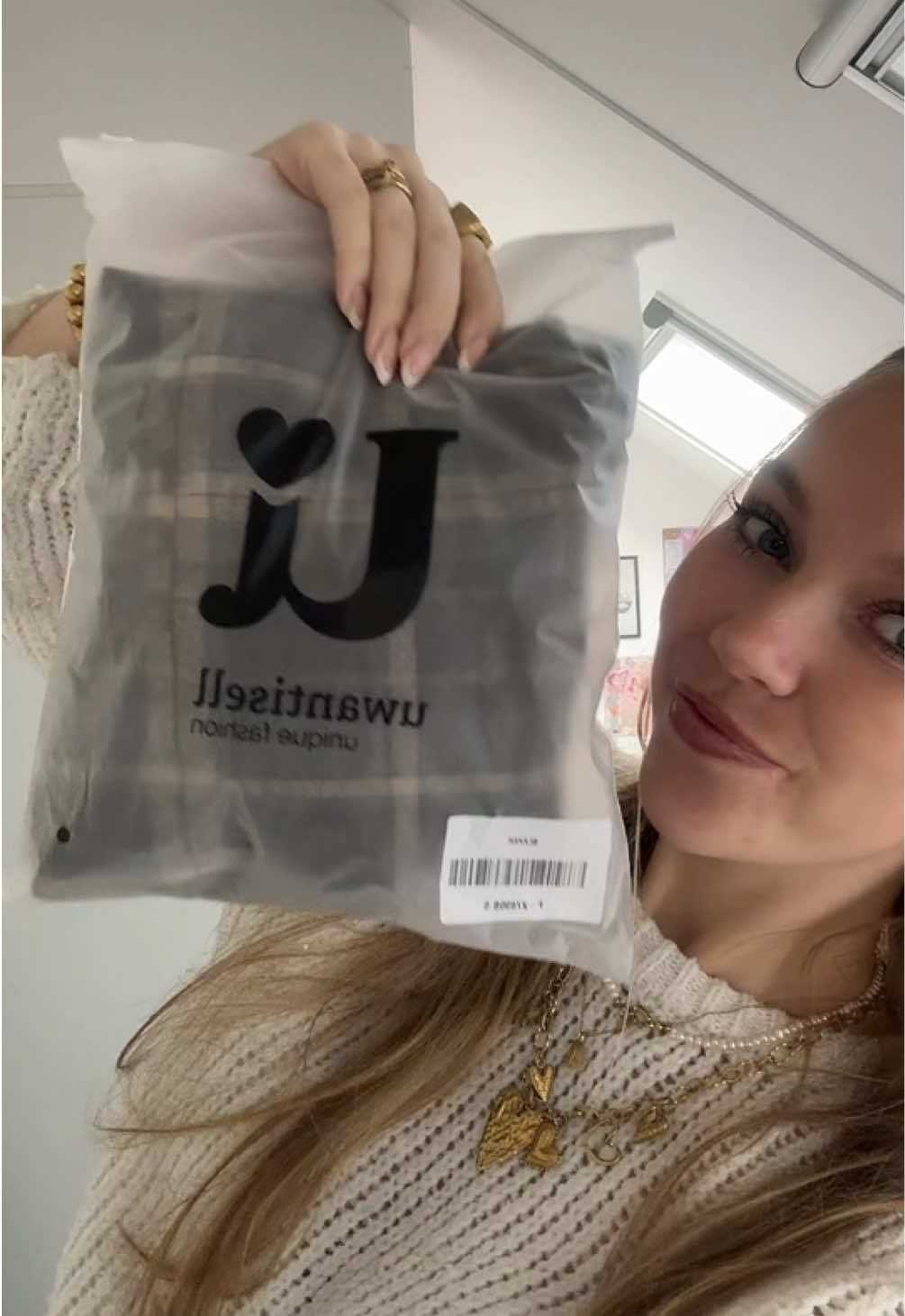 In love @Uwantisell.nl