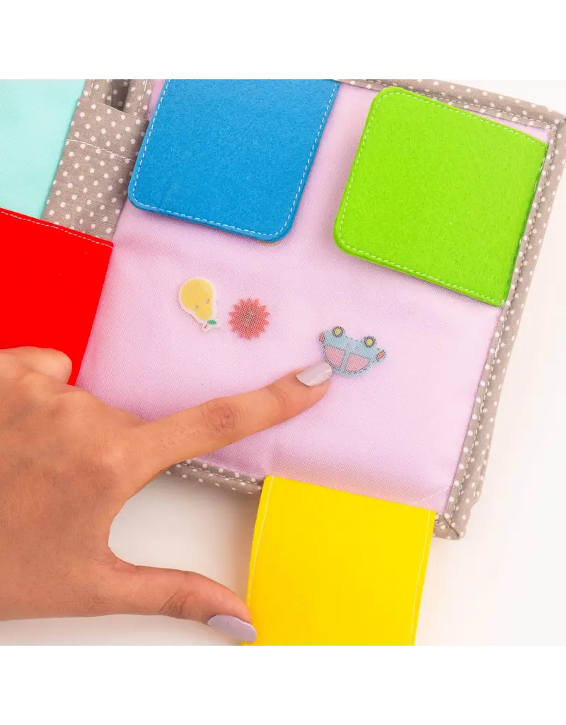 Jolly Design Mini Quiet book Peek a boo  - Kiekeboe, vanaf 6 maanden
