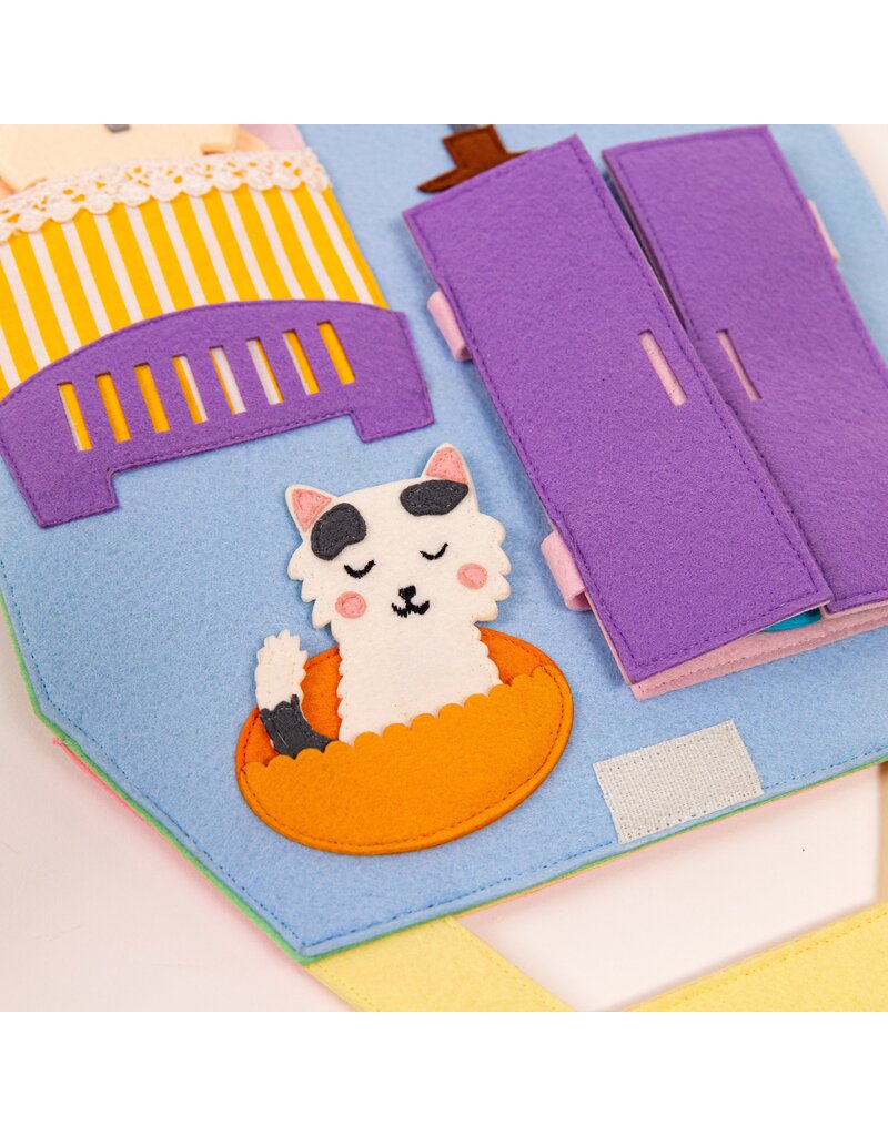Jolly Designs Travel Buddy Dollhouse — from 18 months