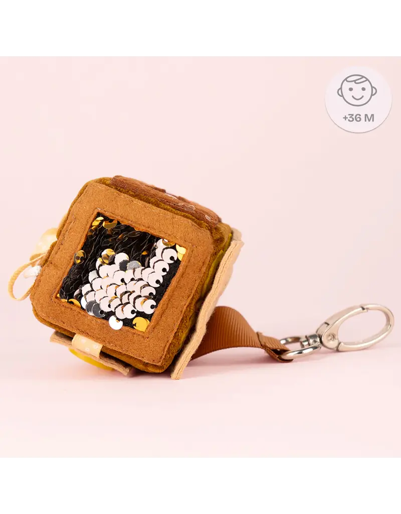 Jolly Design Jolly Designs Fidget Yelli — The Cheerful One